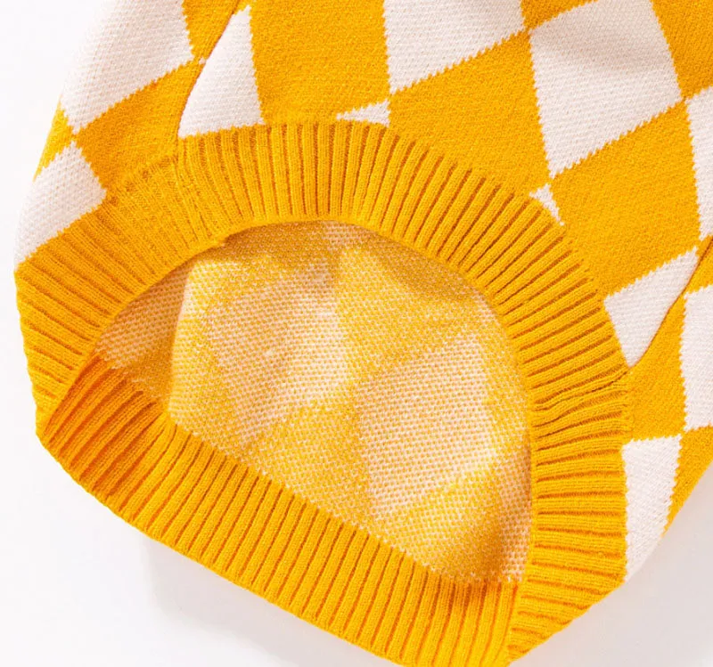 Autumn and Winter Dog Checkerboard Patch Corgi Sweater Small and Medium Dog Warm Knitted Sweater Dachshund Pet Clothes