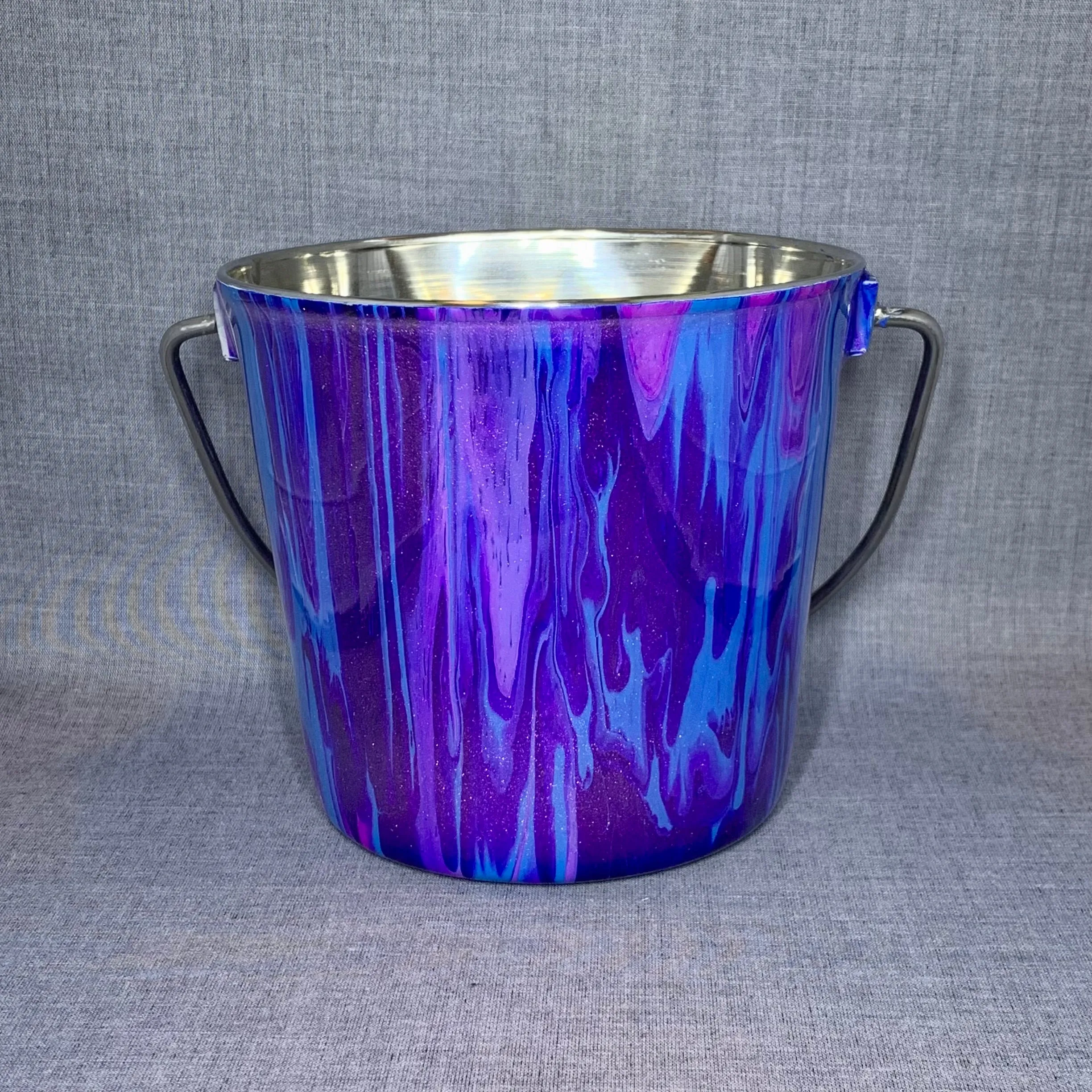 Water Bucket w/o Hooks 64oz.
